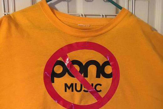 Pono Sucks T-shirt