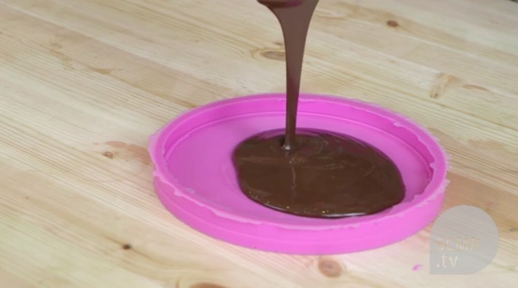 An Artist Tries Making Vinyl Records Out  Chocolate — And It Actually Sounds OK