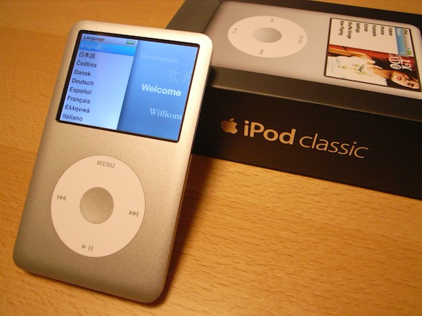 IPod_classic_6G_80GB_packaging-2007-09-22