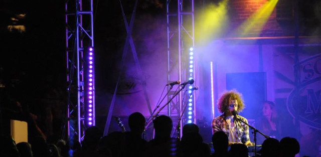 Ari Herstand Playing the College Music Circuit
