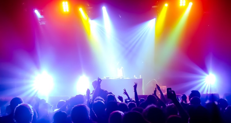 Ticketmaster Partners With Facebook To Sell Concert Tickets