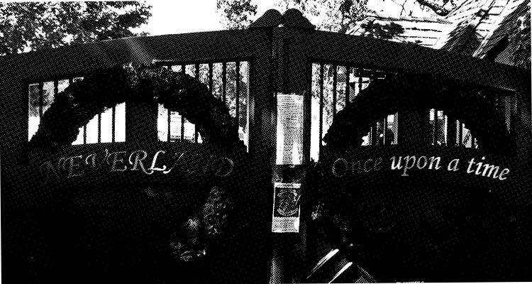Entrance to Michael Jackson's Neverland Ranch