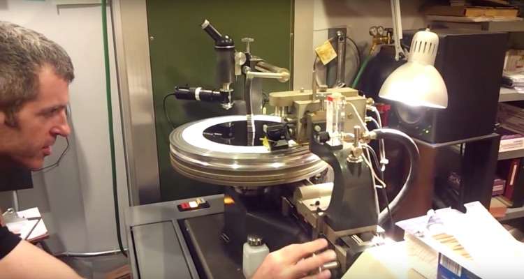Vinyl Records Manufacturing