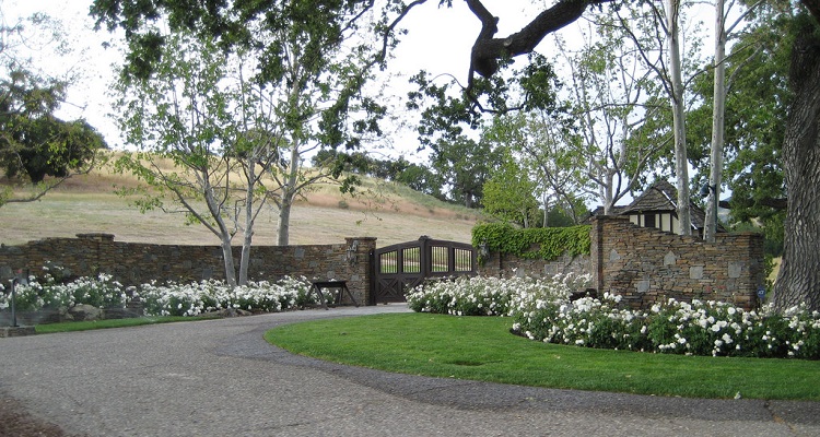 Entrance to Neverland Ranch