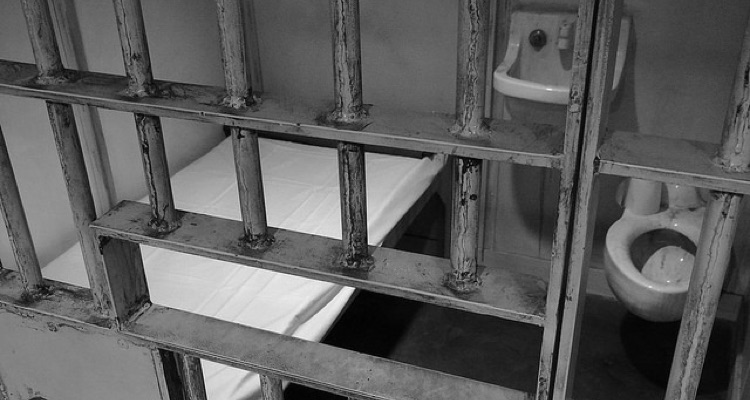 UK Introduces 10 Year Prison Sentence To Combat Online Piracy