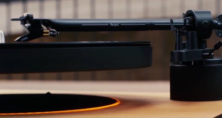 MAG-LEV Magnetically Floating Turntable