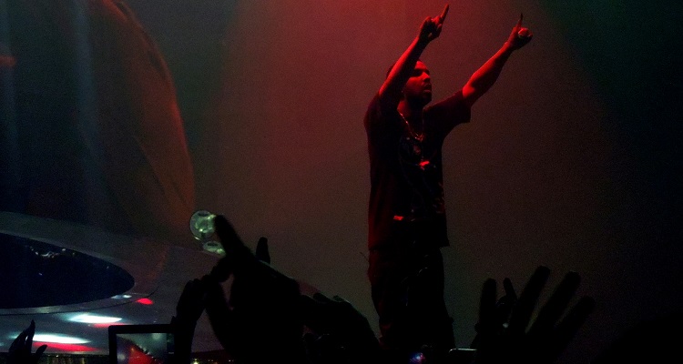 Drake's Views Reaches 3 Billion Streams on Spotify