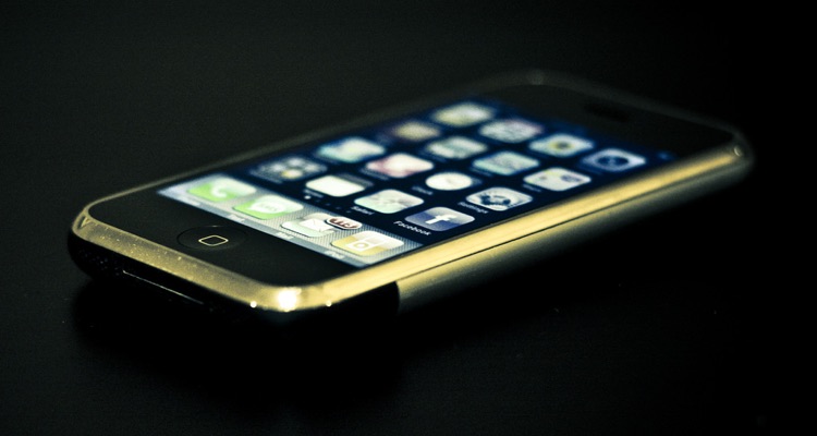8GB iPhone 2G from 2008 (Photo: Philip Rood, CC by 2.0)