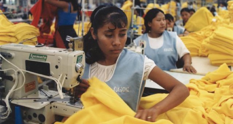 Beyonce's Clothing Line Is Paying Sweatshop Workers 54 Cents/Hour, Sources Say