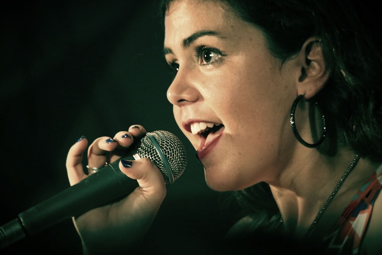 What’s the Best Singing App for iOS and Android?