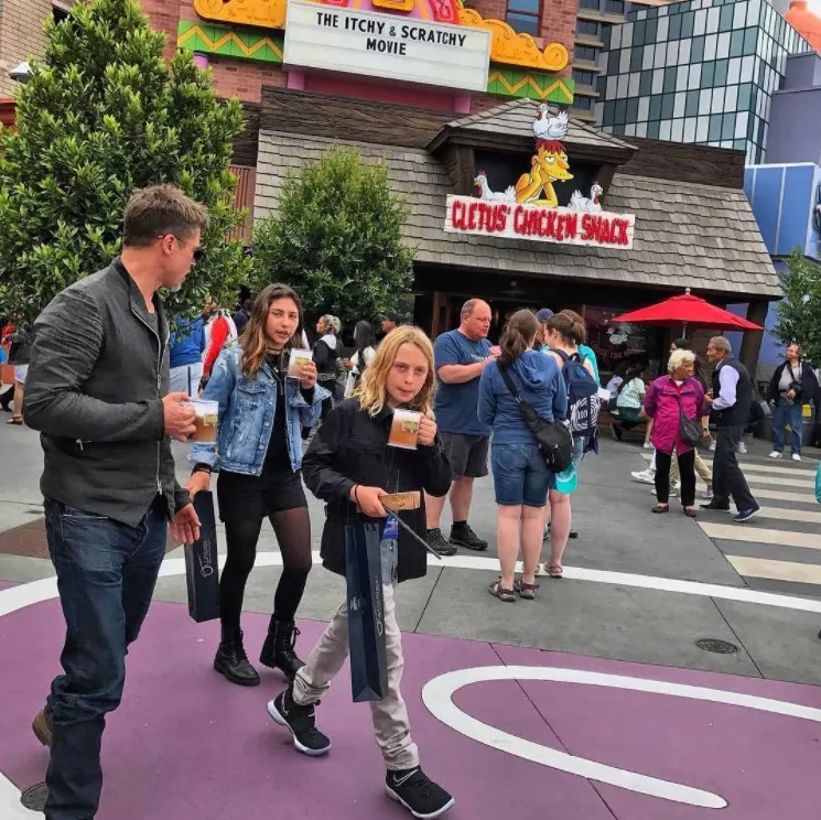 Brad Pitt takes Chris Cornell's children to Universal Studios (Instagram)