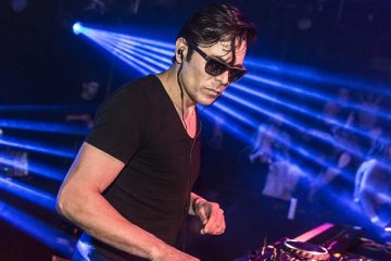 EDM Producer/Artist Finds a Way to Make Headphones Sound Like a High-End Surround Sound Speaker System
