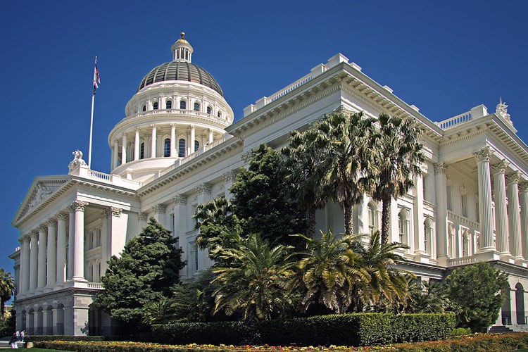 CA proposes a tough net neutrality law