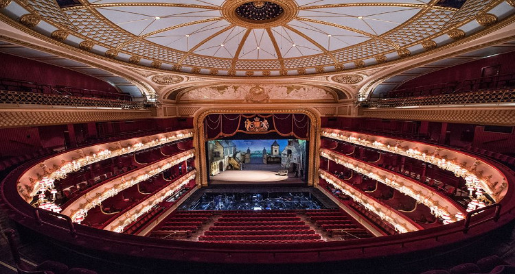 streaming royal opera house