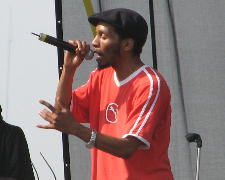 Fun Fact: Del the Funky Homosapien is Ice Cube's cousin.