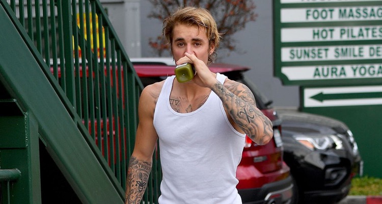 Justin Bieber Asks Fans To Generate Fake Spotify, iTunes Plays So He Can Get a #1 Song