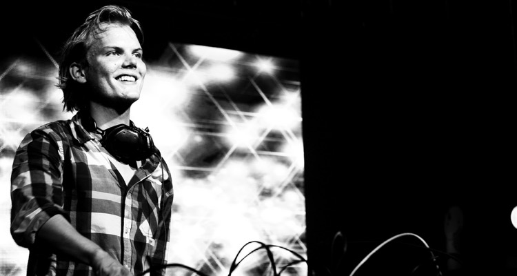 Avicci in London, 2011 (photo: Shawn Tron CC 2.0)