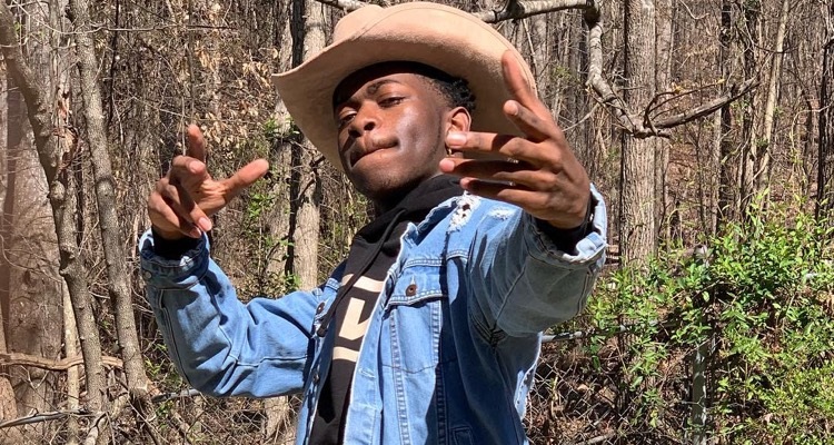 Despite Billboard's Antiquated Opposition, Lil Nas X's 'Old Town Road' Tops Hot 100, Breaking a Drake Record