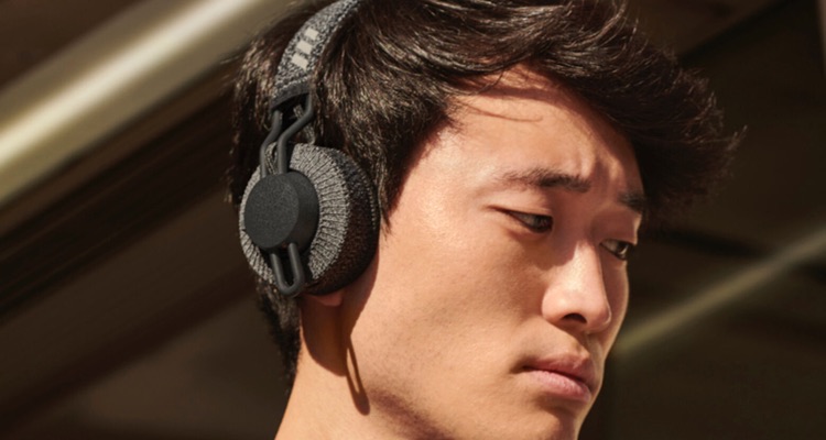 2019 Was the Year of the Wireless Headphone -- Sales May Top 350 Million
