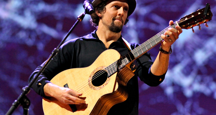 Jason Mraz Sues Coors Light for Copyright Infringing 'I'm Yours'