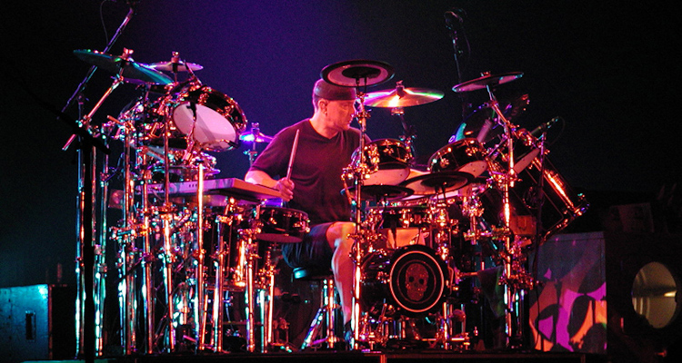 Legendary Rush Drummer Neil Peart Passes Away