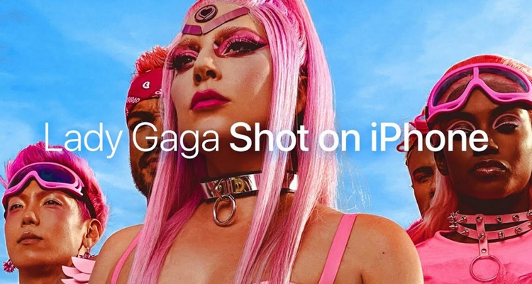 Lady Gaga iPhone 11 Pro