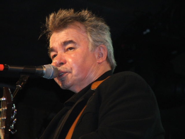 John Prine in 2006 (photo: Ron Baker CC by 3.0)