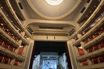 Carnegie Hall Closes