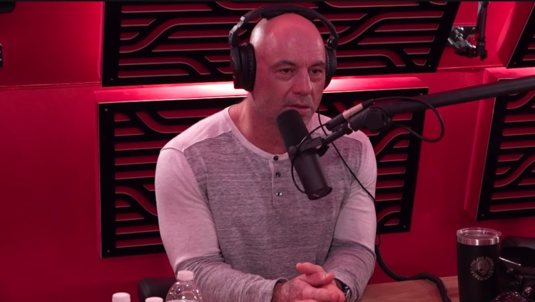 Joe Rogan interviewing Kanye West (photo: Digital Music News)