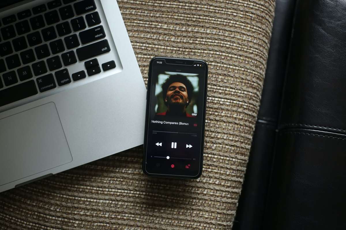 How to Switch From Spotify to Apple Music Without Losing Your Playlists