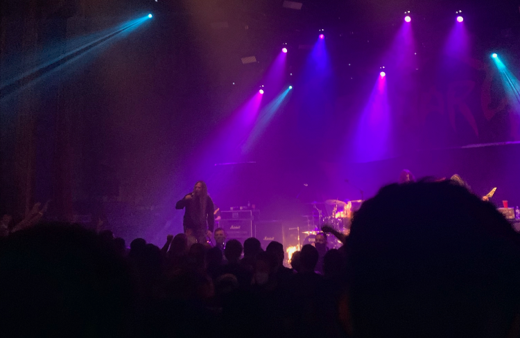 Obituary lead singer John Tardy at Ventura Majestic Theater, Saturday October 2nd, 2021 (photo: Digital Music News)