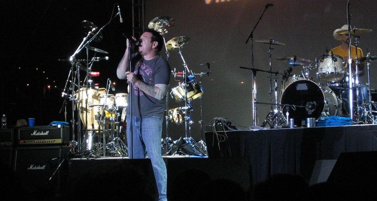 Smash Mouth's Steve Harwell rejoining band on tour this week after brief  hiatus due to heart condition