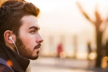 wired earphones