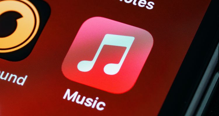 Apple Spotify iOS dock