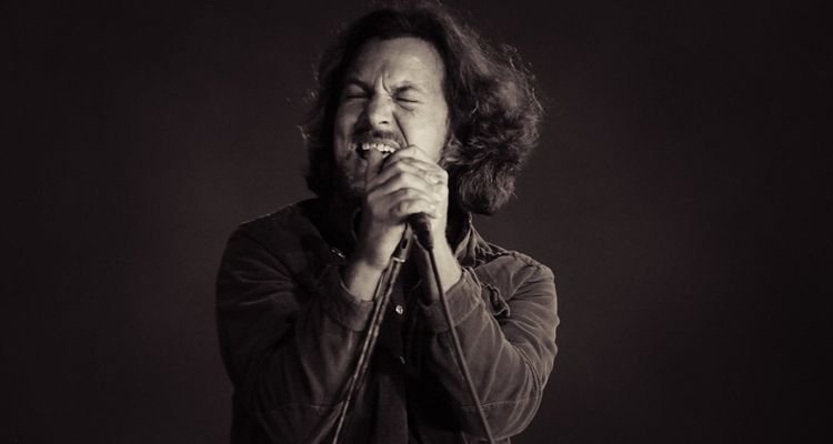 Pearl Jam cancels Vienna concert after Eddie Vedder suffers throat damage