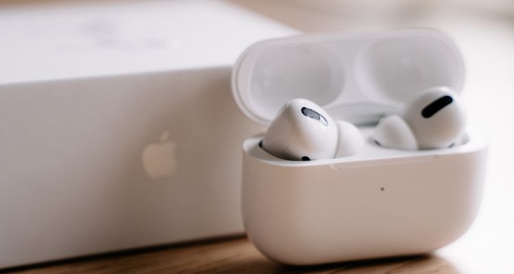 what's new from apple airpods pro