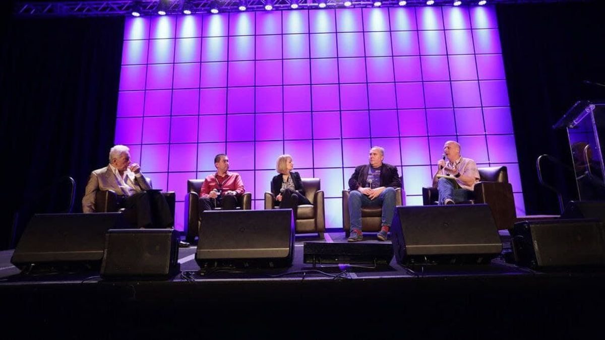 Country Radio Seminar Broadens Opening Day With Tech Summit