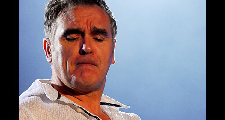 Morrissey leaves LA performance