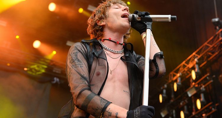 Cage the Elephant singer gun