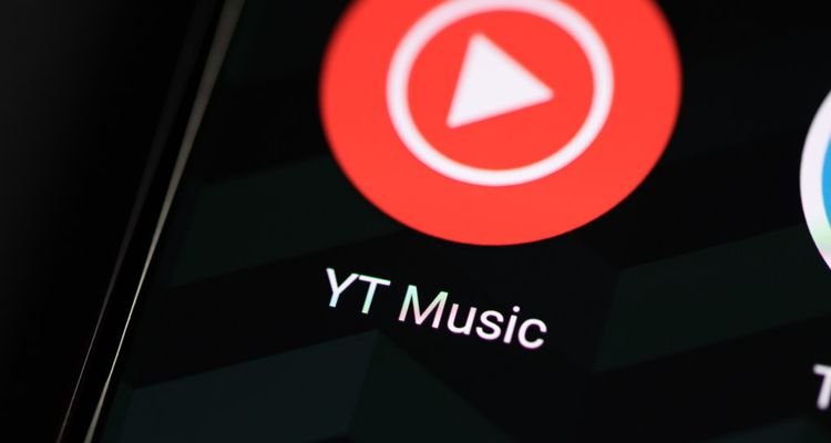 YouTube Music podcast