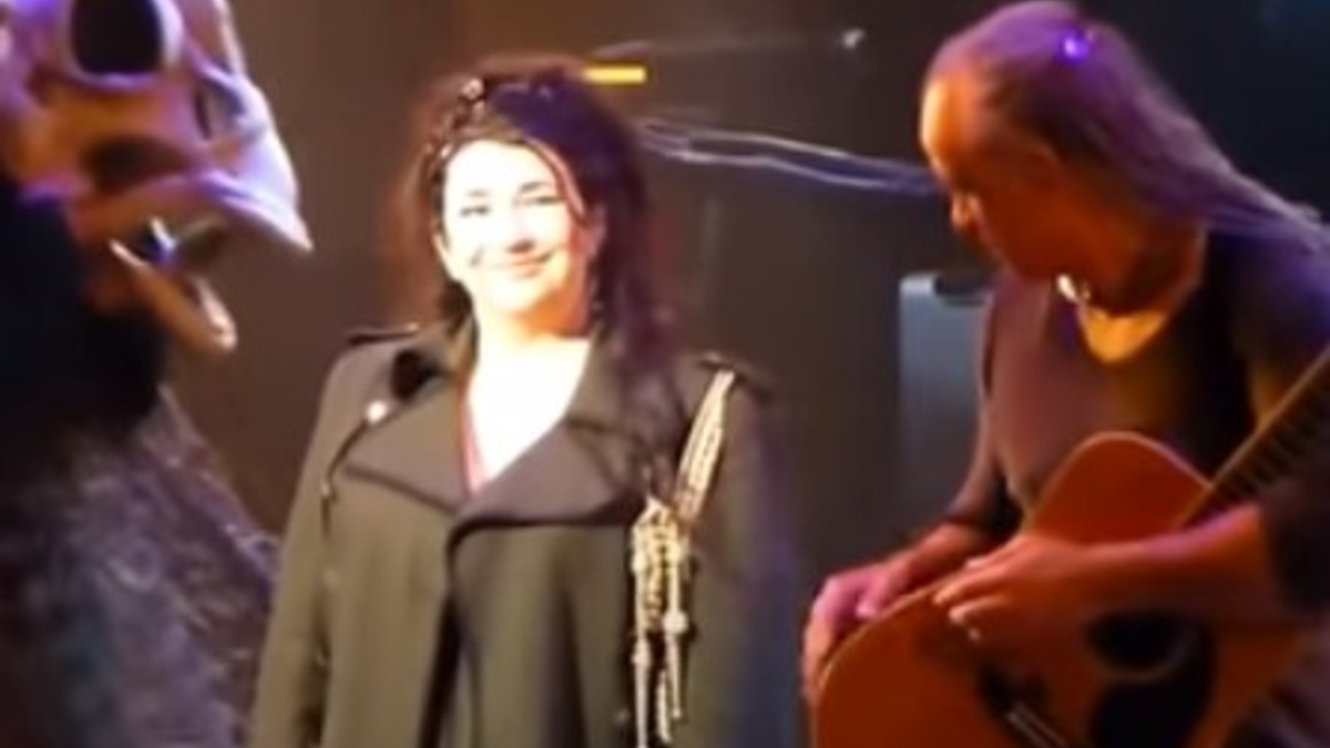 Kate Bush’s ‘Running Up That Hill’ Hits 1 Billion Streams on Spotify