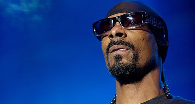 Snoop Dogg postpone Hollywood Bowl show