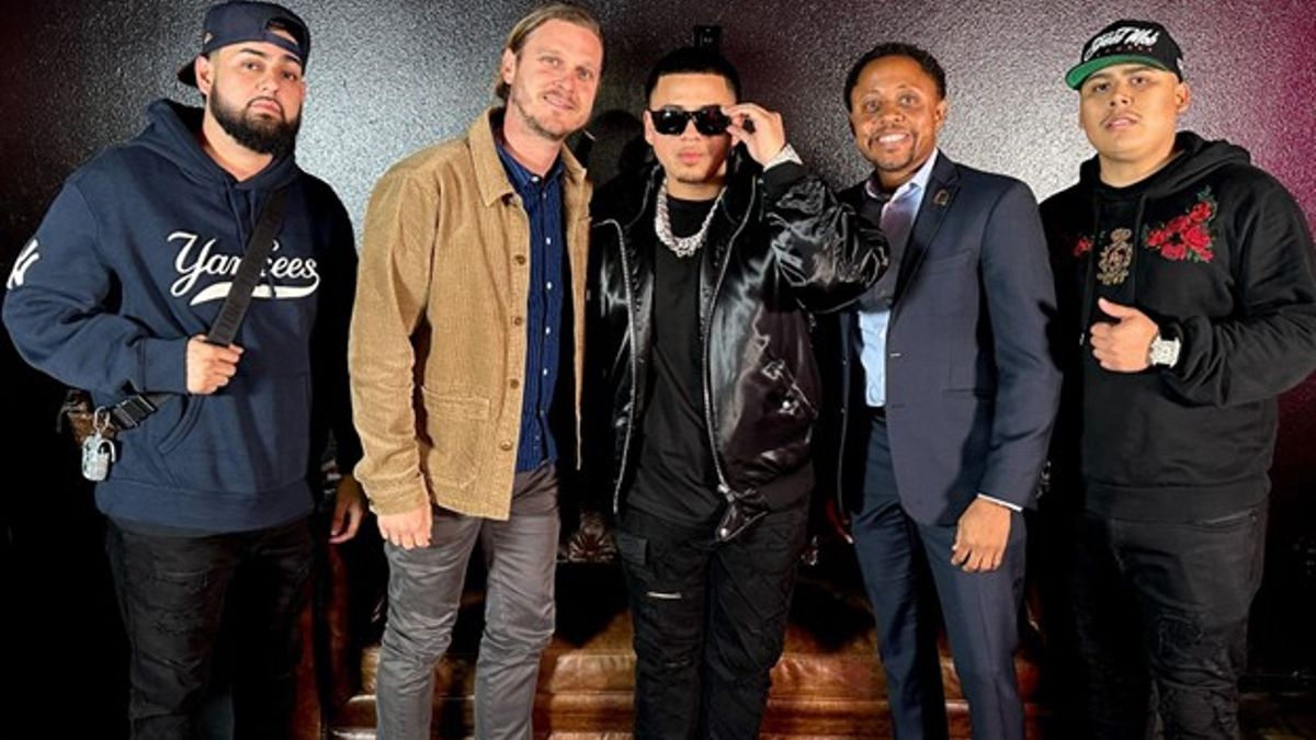 Cinq Music Inks Deal with Street Mob Records