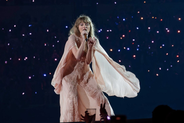 Taylor Swift 13 Management