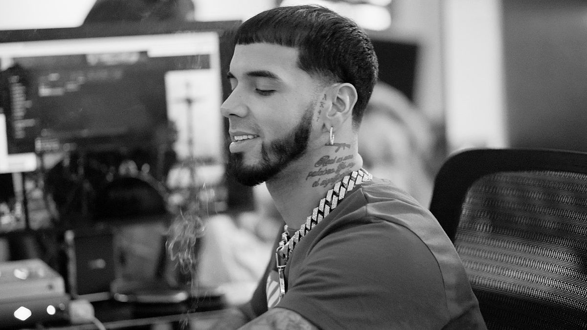Rapper Anuel AA Cancels Uruguay Concert After Payment Dispute