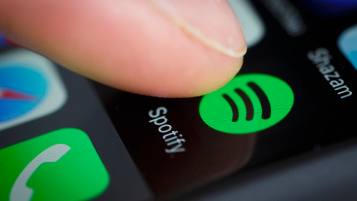 Report Reveals Gangs use Spotify as ‘Money Laundering ATM’