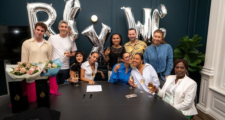 RAYE Warner Chappell Music publishing deal renewal