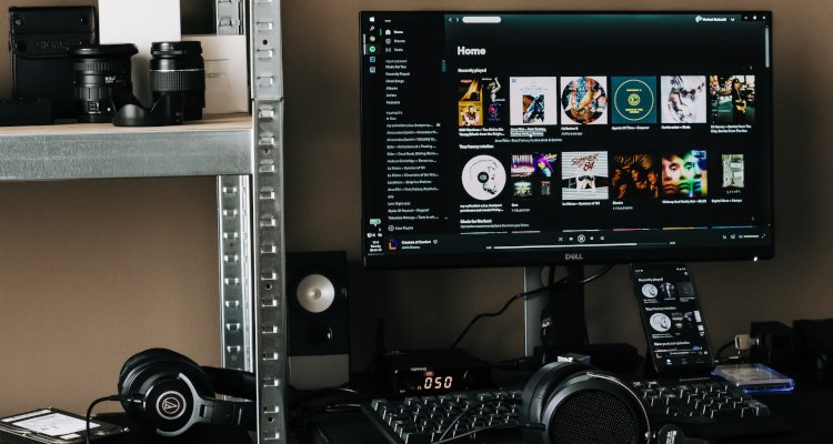 why are some songs greyed out on spotify