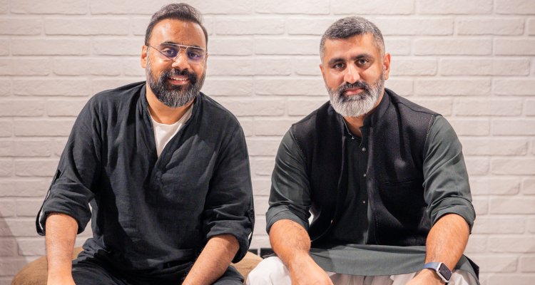 warner music group giraffe partnership