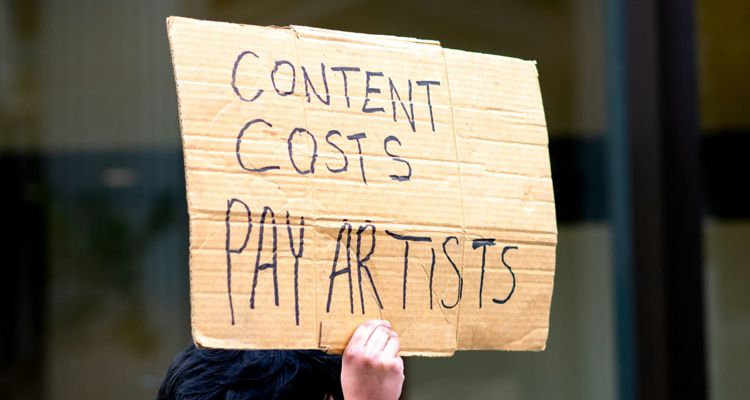 Former Spotify exec criticizes company's bundling move